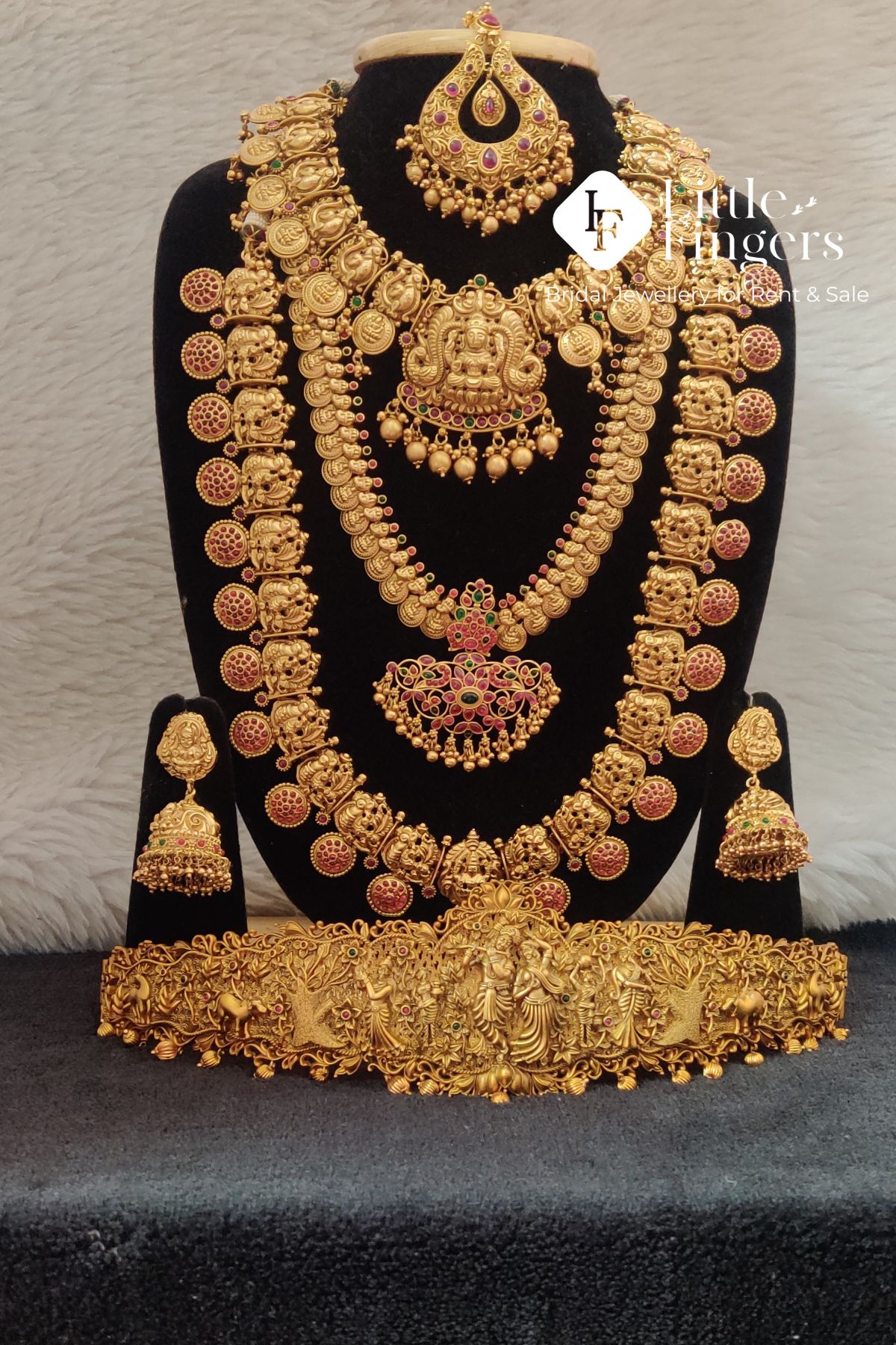 Antique With Gold Finish Bridal Jewellery for rent online - Little Fingers  India