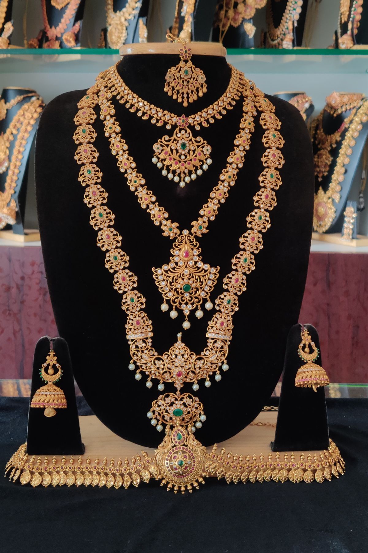 Multi Stone Muhurtham Jewellery For Rent Online - Little Fingers India